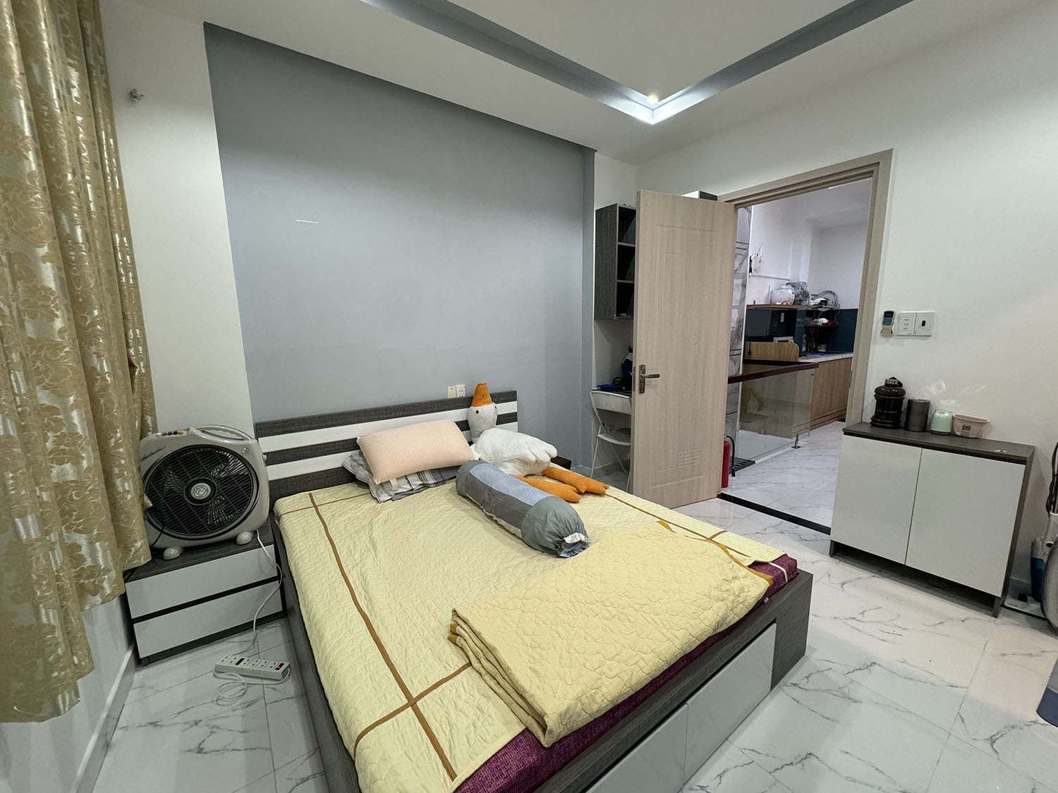 3 lầu (3,8x14=53,2m công nhận đủ) có 6 phòng dịch vụ VIP thu nhập 40 tr/th Cầm Bá Thước-Cạnh PXLong